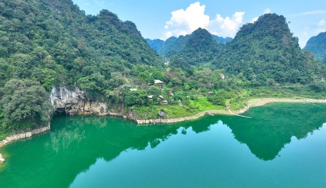 Thang Hen Lake - Thang Hen Glamping & Eco Outdoor