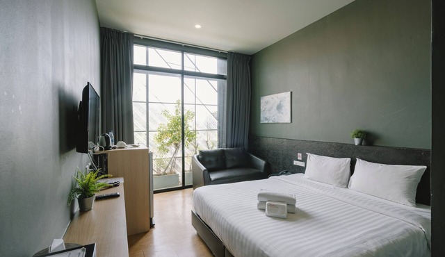 The Arbern Hostel x Bistro in Phuket