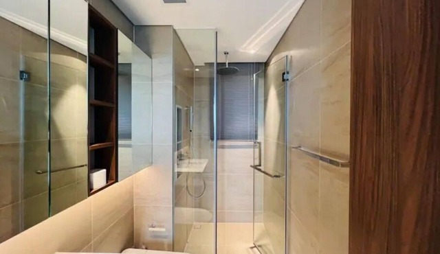 #The Crest Lux Bathtub-panoramic city view.
