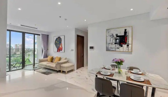#The Crest Luxury flat