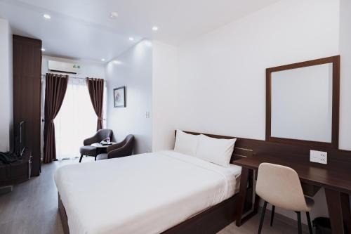 The Eastern Hotel & Apartment