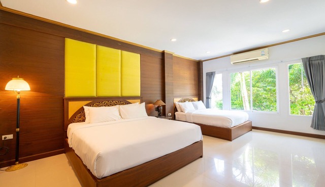 The Green Beach Resort in Sam Roi Yot
