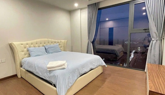 The Matrix One | Serene 3BR Harmony Residence near My Dinh Stadium, Me Tri Park
