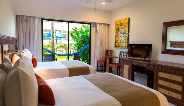 The Reef Coco Beach Resort & Spa- Optional All Inclusive in Playa del Carmen