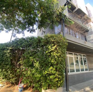The Slate Urban Townhome in Bangkok