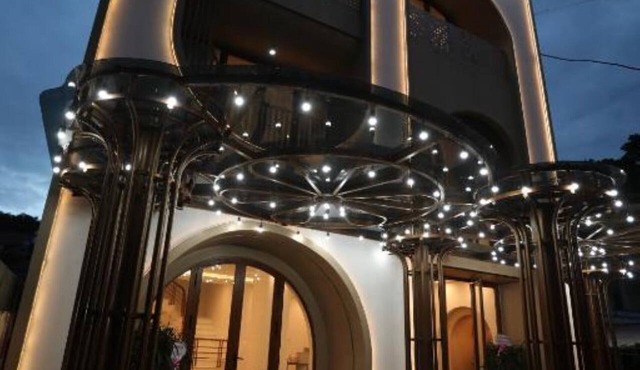 TherHouse Hotel