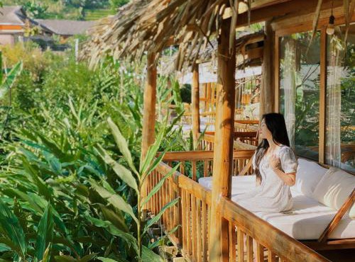 Toce House Tả van
