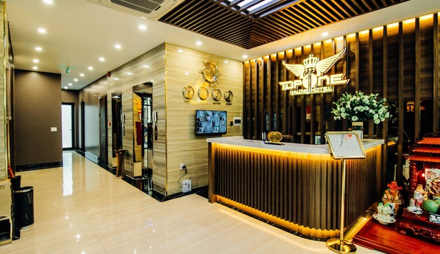 Top One Halong Hotel