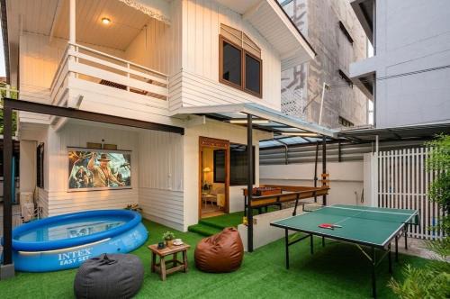 Traditional Thai House Garden Cinema Pool MRT in Bangkok