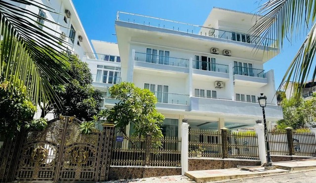 Trốn Villa Luxury Nha Trang in Nha Trang