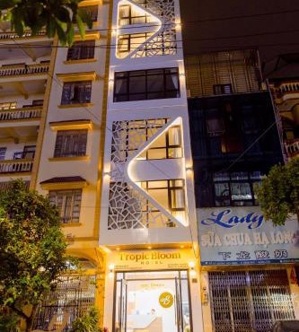 Tropic Bloom Hotel