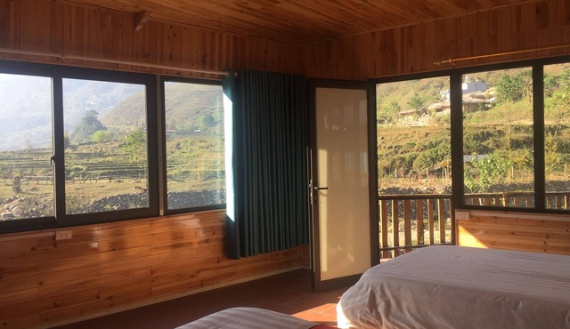 Tropical Riverside Homestay