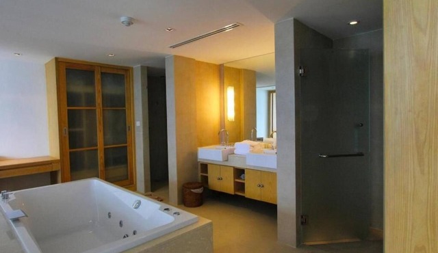 Two-Bedroom Suite with Ocean View