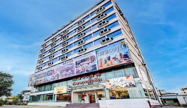 Urban Suite Escape Space Meets Comfort in Bangkok