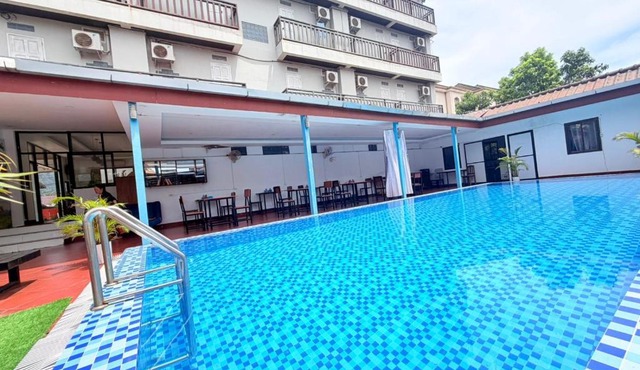 Vang Vieng Cozy Corner Hotel