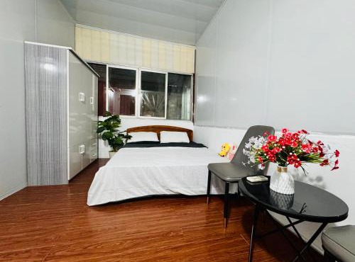 Viet Stay Pho Chua Lang 3 - Campus View Home