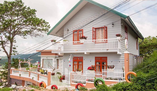 Villa DoiGioHu ( 6 rooms ) - View Hill in Center of Da Lat