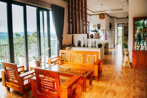 Villa Hồng Phúc