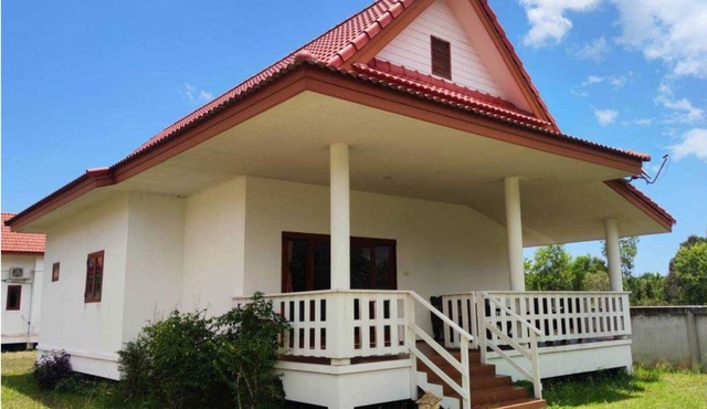 Villa Love 5 in Tambon Na Cha-ang