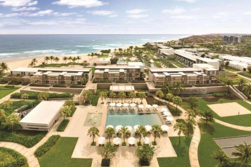 Villa seaview and apartment -Spa Da Nang Resort by JT group "Free pick up"