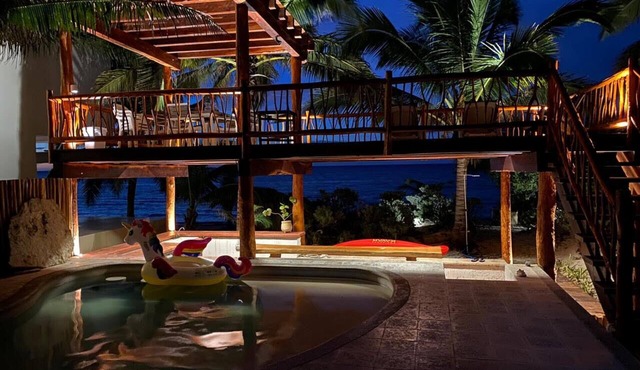 Villa Zazil-beachfront home with pool and pool bar and internet included in Merida