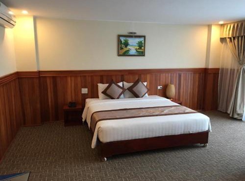 Vinh Plaza Hotel