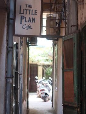 Vintage Hanoi Apartment Walk to Old Quarter