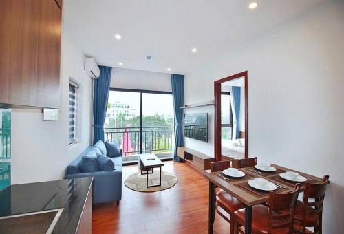 WEST LAKE FLOWER VALLEY 2BR APARTMENt 401