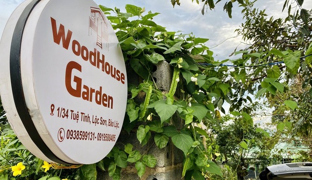Wood House for rent with big balcony gardenview and lake view