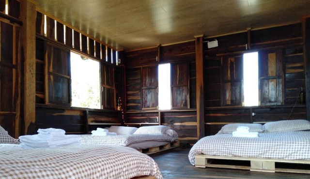 Wood House Garden homestay with garden for big group
