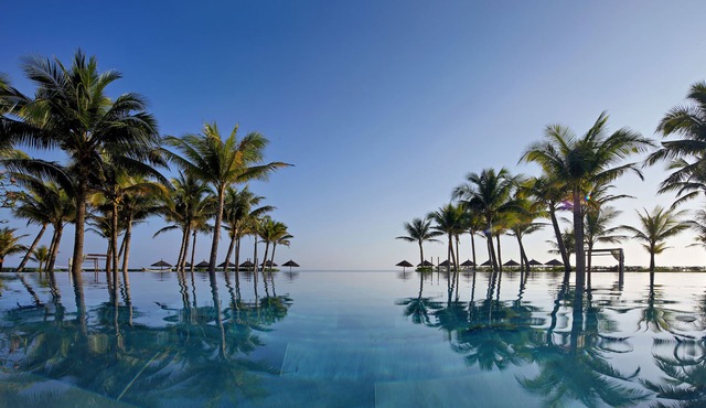 Wyndham Royal Beachfront Resort & Spa Danang