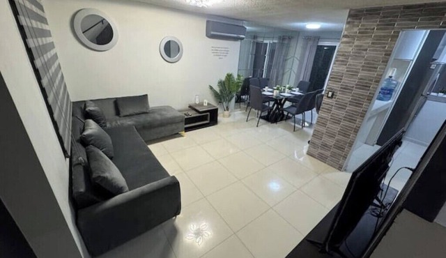 Your temporary accommodation in Monterrey: Wi-Fi, garage in San Nicolás de los Garza