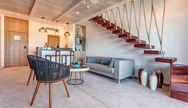 Your Ultimate Getaway in Holbox! Walk to Beach, Swimming Pool, Large Terrace! in Holbox