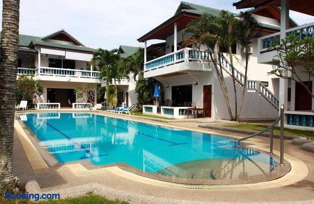 1 bedroom Yanui house near Yanui beach by PLH Phuket in Rawai