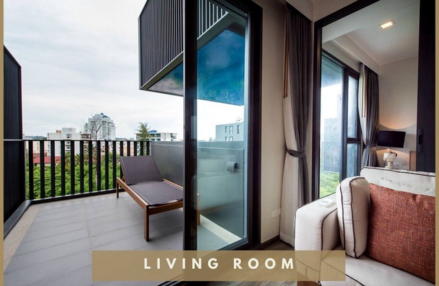 Modern & Private Family Suite Prime Patong Beach/Phuket ! in Patong