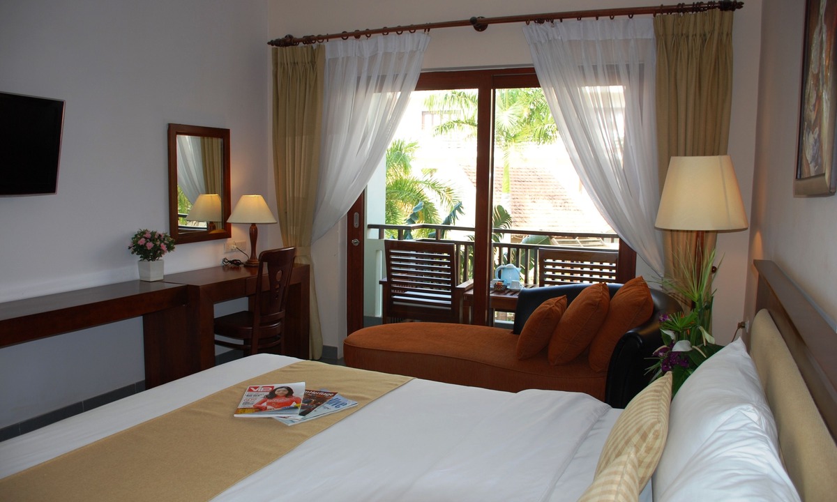 East Ham Tien Beach Resort | Canary Beach Resort