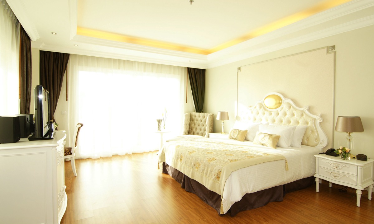 South Pattaya Resort | LK Miracle Suite
