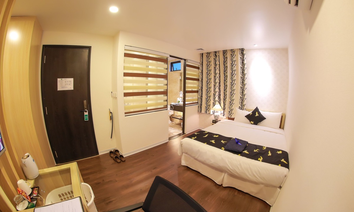 Cong Vi Hotel | Momizi Business Hotel