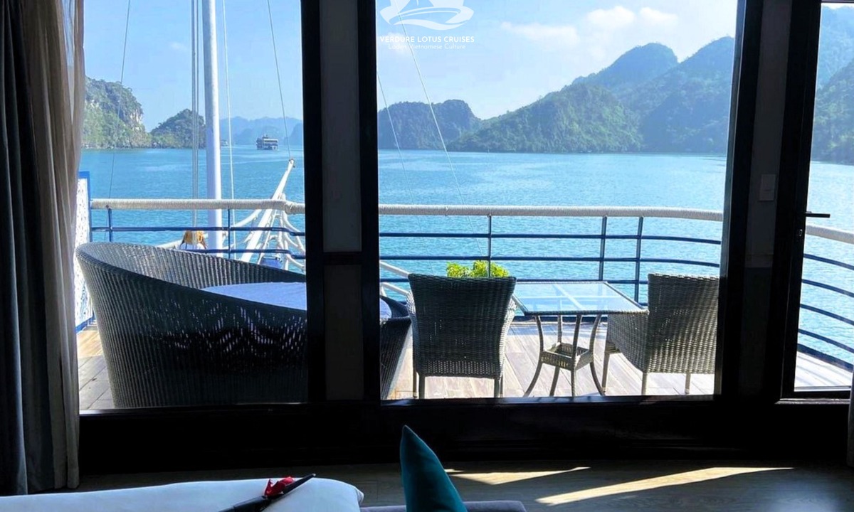 Ha Long Boat Rental | Verdure Lotus Classic Cruise on Lan Ha Bay