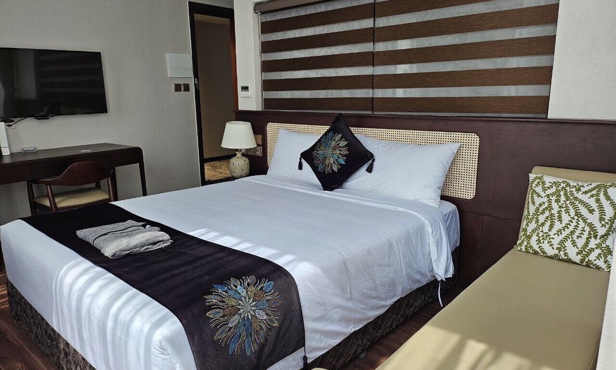 Cong Vi Hotel | MOMIZI HANOI 2 - PHAN KE BINH