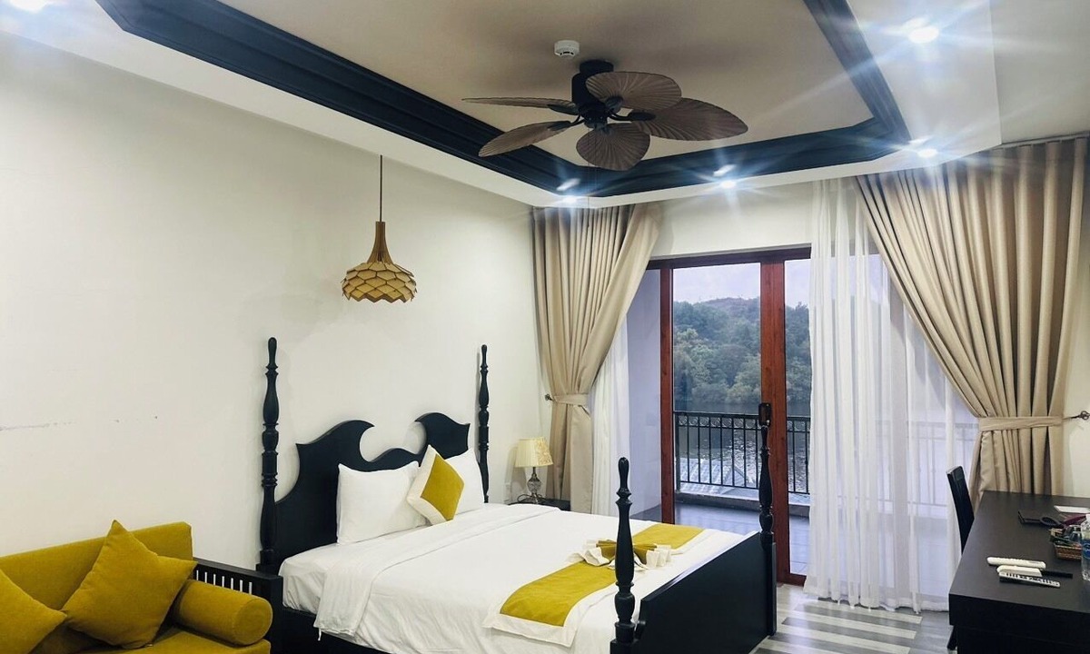 Bo Trach Resort | Phong Nha Lake House