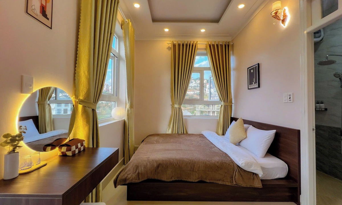 Da Lat Villa | Spacious 7BR-9BA villa in Da Lat 16 Guests peaceful Hills View.