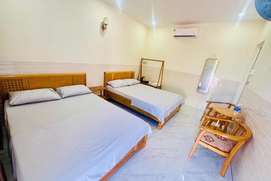Ly Son Hotel | Khách Sạn View Biển - Homestay Sân Vườn - QUANG VINH Đảo Lý Sơn -Vị Trí Trung Tâm Đảo - Cạnh Bến cảng và Quảng trường