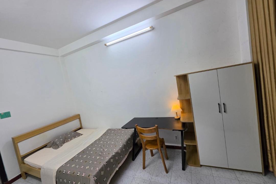 Phuong 1 Apartment | căn hộ Q5 có ban công thoáng ngay trung tâm