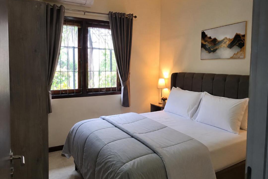 Trang Bom House | Quán Chay Vạn Village Z