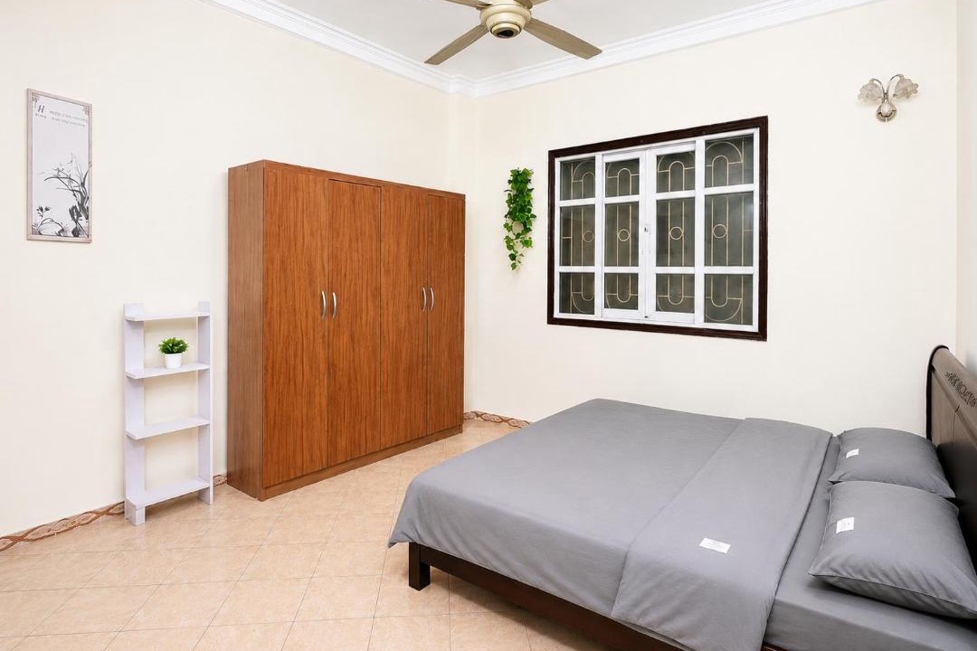 Hanoi Bed & Breakfast | Viet Stay Long Bien - Near KFC Long Bien Stay