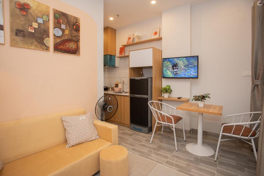 Ngoc Ha Apartment | The Little Hanoi - Refreshing home - Big balcony