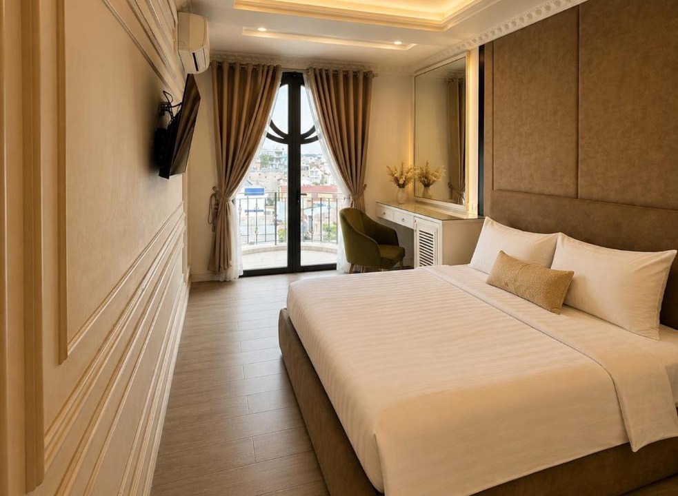 Di An Hotel | D'Élite Boutique Hotel Dĩ An