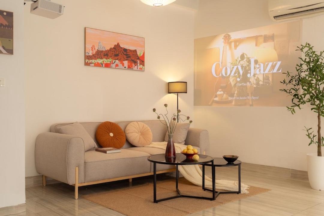 Hang Trong Villa | Entire 4BR House Central 2 Min to Hoan Kiem Lake St Joseph Cathedral