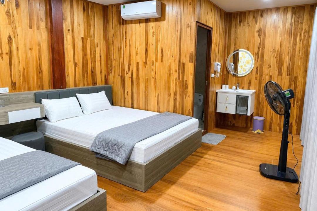 Co To Hotel | Phố Mộc Homestay